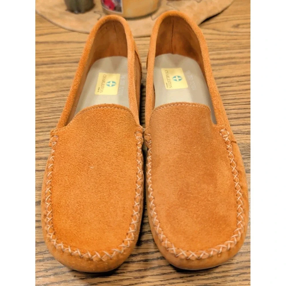 Charleston Shoe Co. Leather Loafer Slip-Ons Women's Moccasins Flat Shoes EUC 9.5